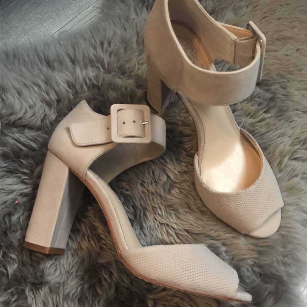 NWOB Vince Camuto Pump
